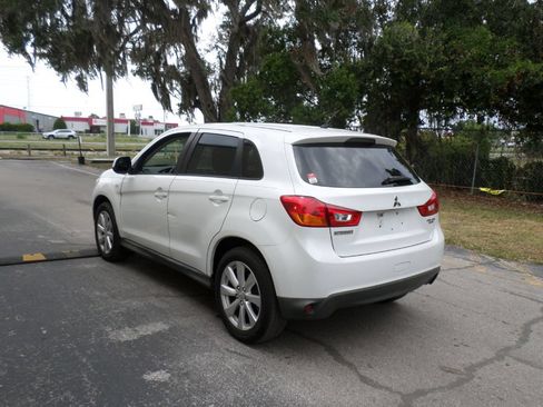 Used 2014 Mitsubishi Outlander Sport ES FWD image 4