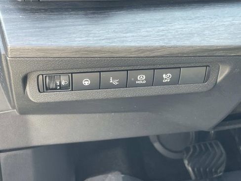 Used 2023 Nissan Ariya FWD image 18