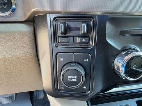 New 2026 Ford F350 Platinum w/ Platinum Plus Package AWD/4WD image 40