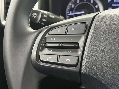 Used 2021 Hyundai Venue SEL FWD image 28
