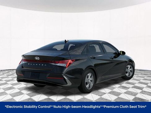 New 2026 Hyundai Elantra SE image 7