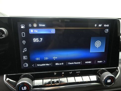 Used 2024 Chevrolet Colorado LT w/ LT Convenience Package RWD image 14