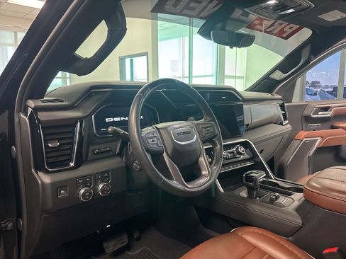 Used 2024 GMC Sierra 1500 Denali Ultimate image 13