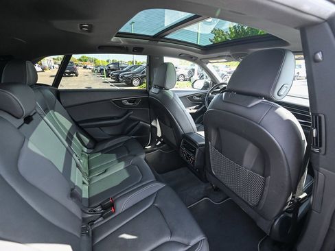 Used 2022 Audi Q8 Premium Plus image 27
