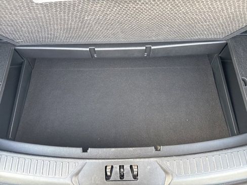 Used 2024 Ford Explorer XLT w/ Equipment Group 202A image 37