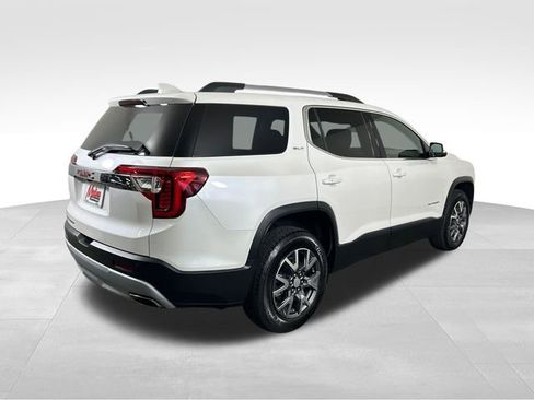 Certified 2023 GMC Acadia SLT w/ Preferred Package image 7