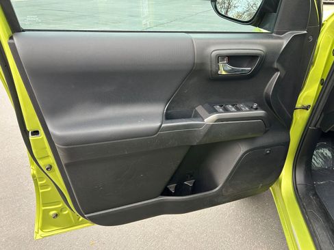 Certified 2022 Toyota Tacoma TRD Pro image 9