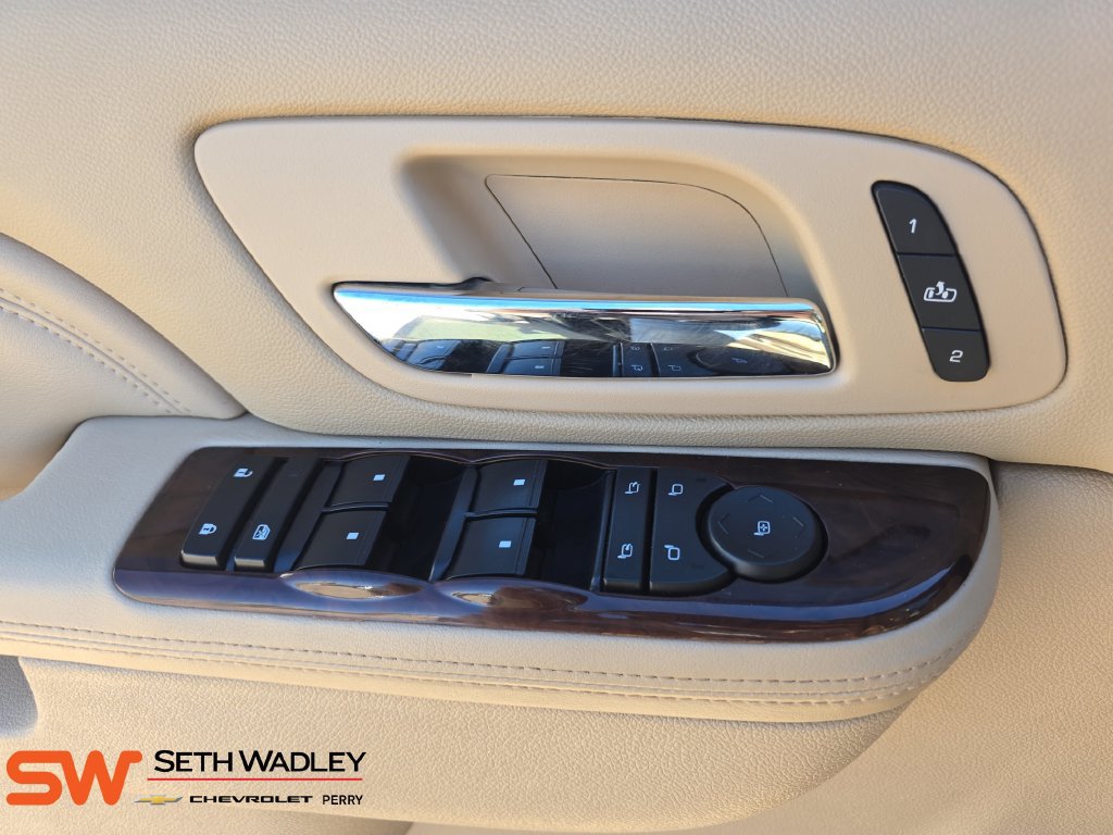 Used 2013 Cadillac Escalade Luxury AWD/4WD image 29