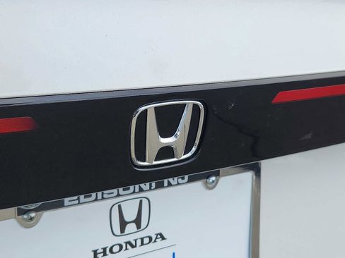 Certified 2024 Honda Accord EX image 28