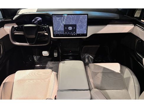 Used 2022 Tesla Model X Plaid image 24