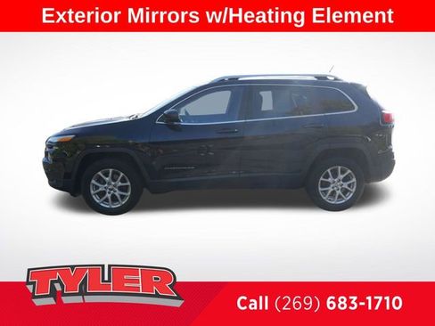 Used 2015 Jeep Cherokee Latitude w/ Cold Weather Group image 4