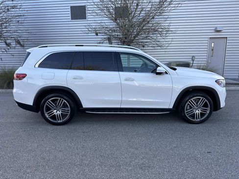 Used 2022 Mercedes-Benz GLS 450 4MATIC image 5