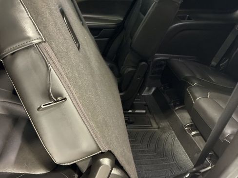 Used 2017 GMC Acadia SLT image 39