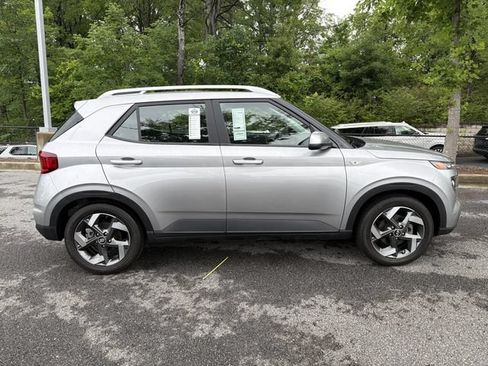 Certified 2023 Hyundai Venue SEL w/ Cargo Package FWD image 8