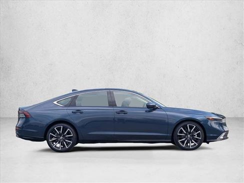 Certified 2024 Honda Accord Touring image 4