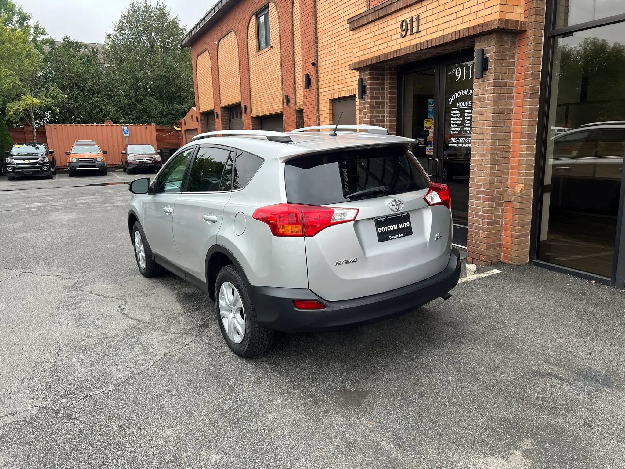 Used 2015 Toyota RAV4 LE AWD/4WD image 5