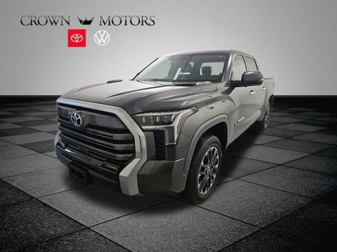 Used 2024 Toyota Tundra Limited AWD/4WD image 3