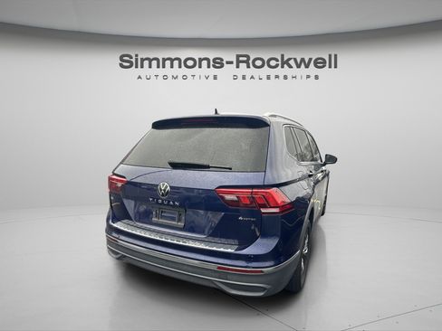 Used 2022 Volkswagen Tiguan SE image 13