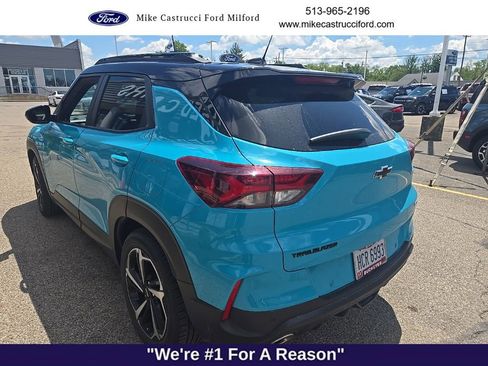 Used 2021 Chevrolet TrailBlazer RS w/ Sun and Liftgate Package FWD image 4
