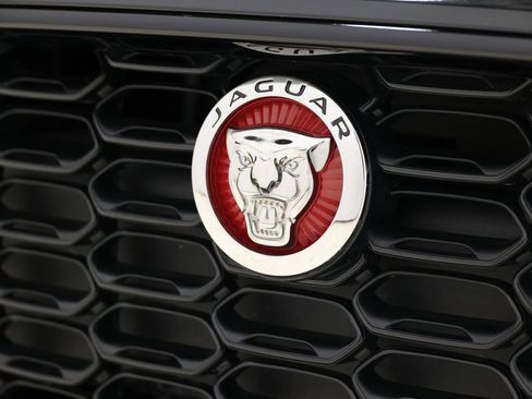 Used 2023 Jaguar F-TYPE R image 65