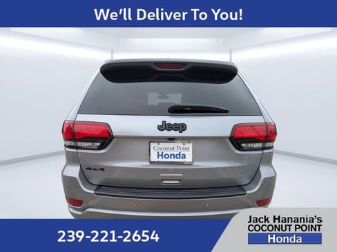 Used 2020 Jeep Grand Cherokee Altitude AWD/4WD image 5