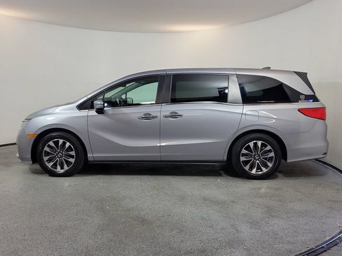Used 2023 Honda Odyssey EX-L image 4