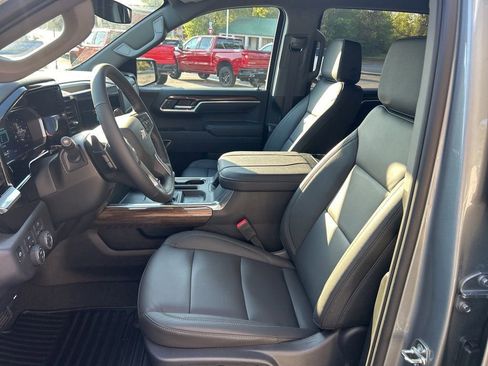 New 2026 Chevrolet Silverado 1500 LT w/ Leather Package image 9