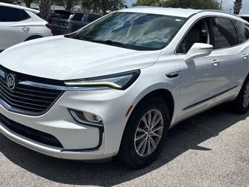 Used 2023 Buick Enclave Premium FWD image 1