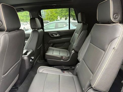 Used 2023 GMC Yukon SLT AWD/4WD image 23