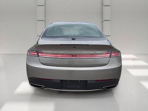 Used 2019 Lincoln MKZ Reserve FWD image 6