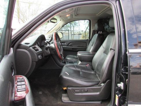 Used 2009 Cadillac Escalade 2WD image 11