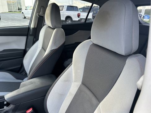 Used 2018 Subaru Crosstrek 2.0i Premium w/ Moonroof Package AWD/4WD image 32