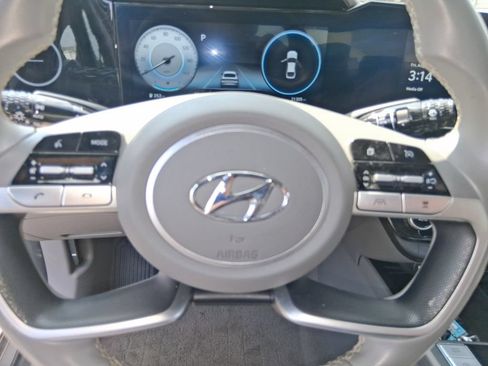 Used 2023 Hyundai Elantra SEL w/ Convenience Package FWD image 13