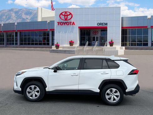 Used 2024 Toyota RAV4 LE image 6