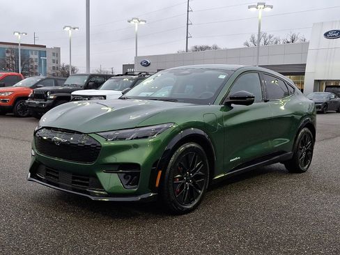 Used 2025 Ford Mustang Mach-E Premium w/ Sport Appearance Package image 4