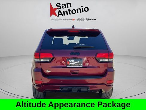 Used 2022 Jeep Grand Cherokee Laredo X image 6