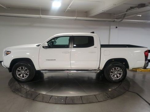 Used 2019 Toyota Tacoma SR5 image 5