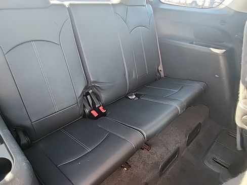 Used 2017 GMC Acadia Limited SLT image 30