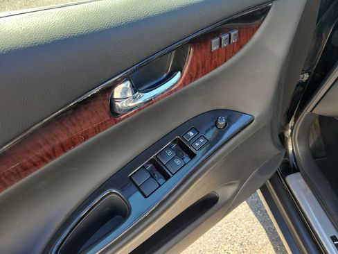 Used 2017 INFINITI QX50 AWD w/ Premium Package image 18