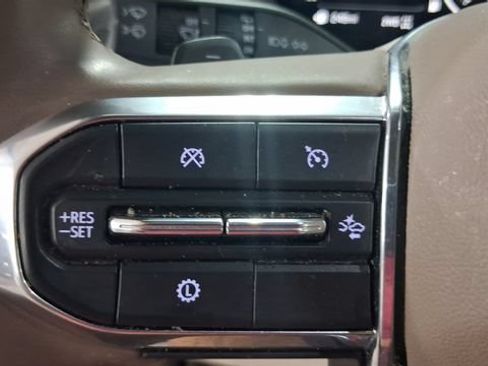 Used 2025 GMC Yukon XL Denali w/ Sun & Power Step Package AWD/4WD image 31