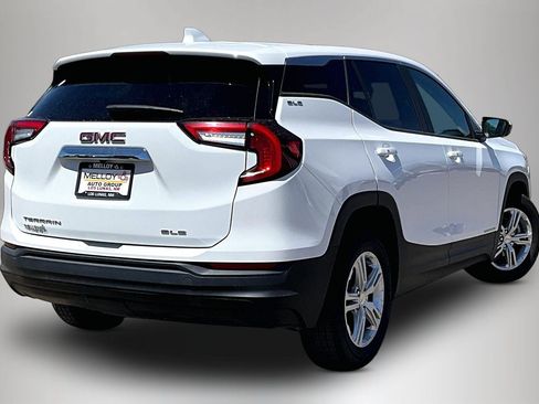 Certified 2024 GMC Terrain SLE FWD image 6