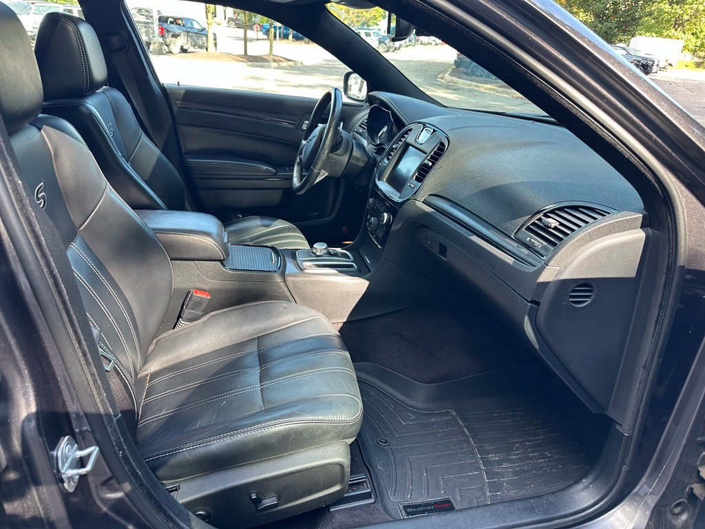 Used 2016 Chrysler 300 S w/ 300S Premium Group AWD/4WD image 27