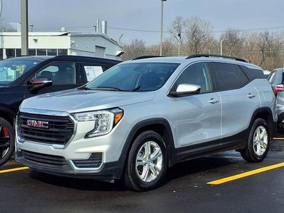 Used 2022 GMC Terrain SLE w/ Driver Convenience Package