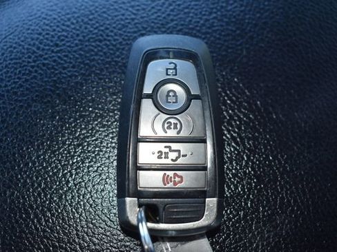 Used 2019 Ford F150 Raptor w/ Equipment Group 802A Luxury image 36