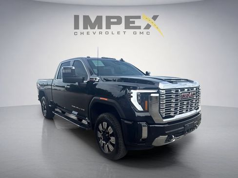 Used 2025 GMC Sierra 2500 Denali AWD/4WD image 7