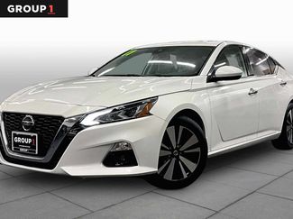 Used 2019 Nissan Altima 2.5 SV FWD video 1