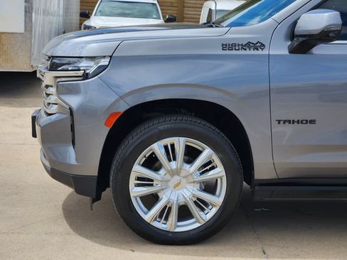 Used 2021 Chevrolet Tahoe High Country w/ Premium Package AWD/4WD image 16