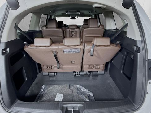 New 2026 Honda Odyssey Touring image 36