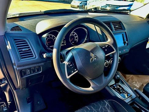 New 2025 Mitsubishi Outlander Sport ES image 7