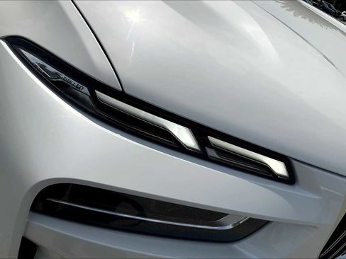 Used 2026 BMW X7 xDrive40i w/ Premium Package image 13